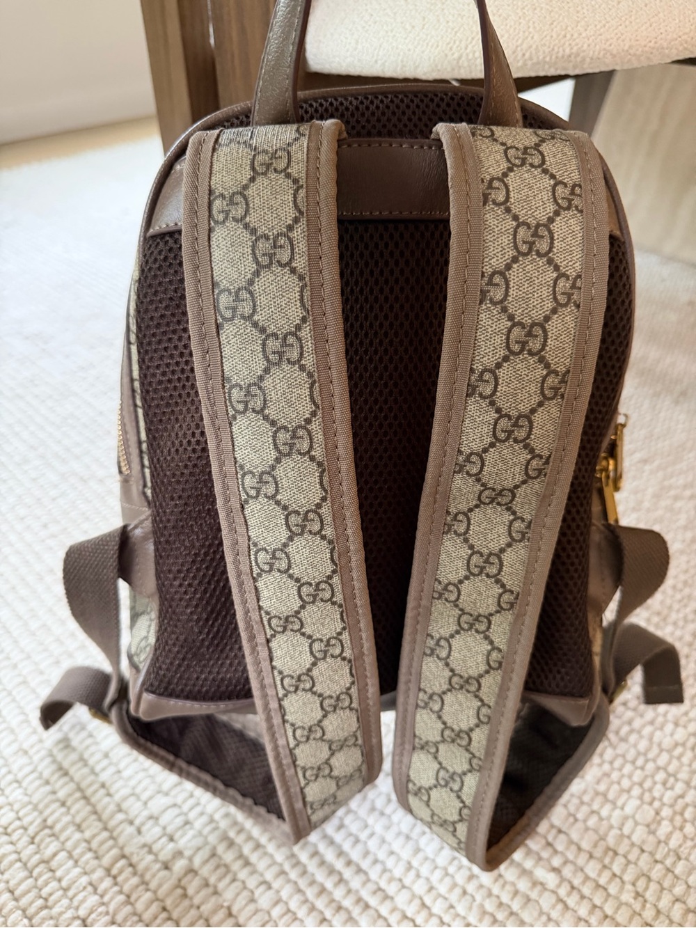 Gucci Beige GG Canvas Backpack with Green and Red Web Stripe - Picture 2 of 5
